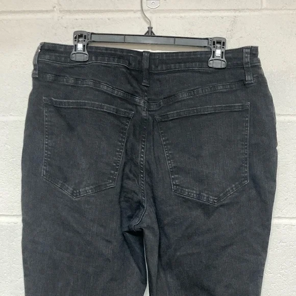 Madewell Curvy Skinny Flare Black Jeans - Picture 5 of 6